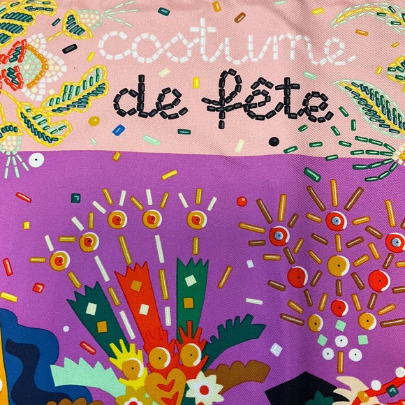 HERMES ROSE POUDRE / CYCLAMEN / JAUNE COSTUME DE FETE 90 SCARF - Picture 6 of 8